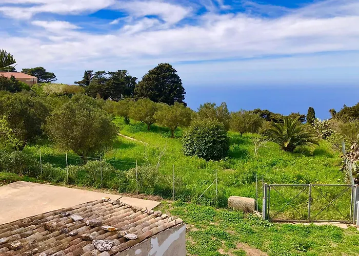 La Casa Di Desy&giò Érice